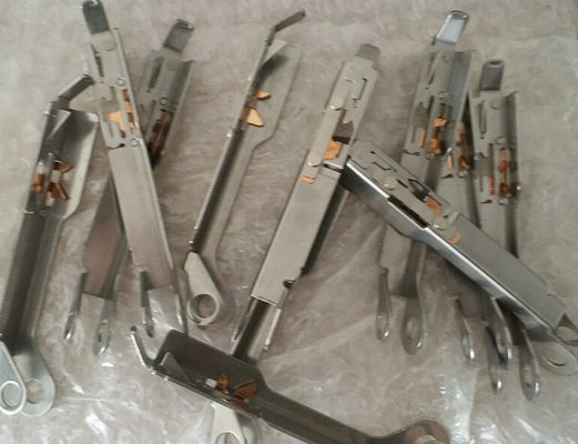 kaufen 40081833 HERAUF Lebenslauf 03 05 Zufuhr-obere Abdeckung ASM JUKI für Zufuhr CTFR 8x2 on-line-Fertigung